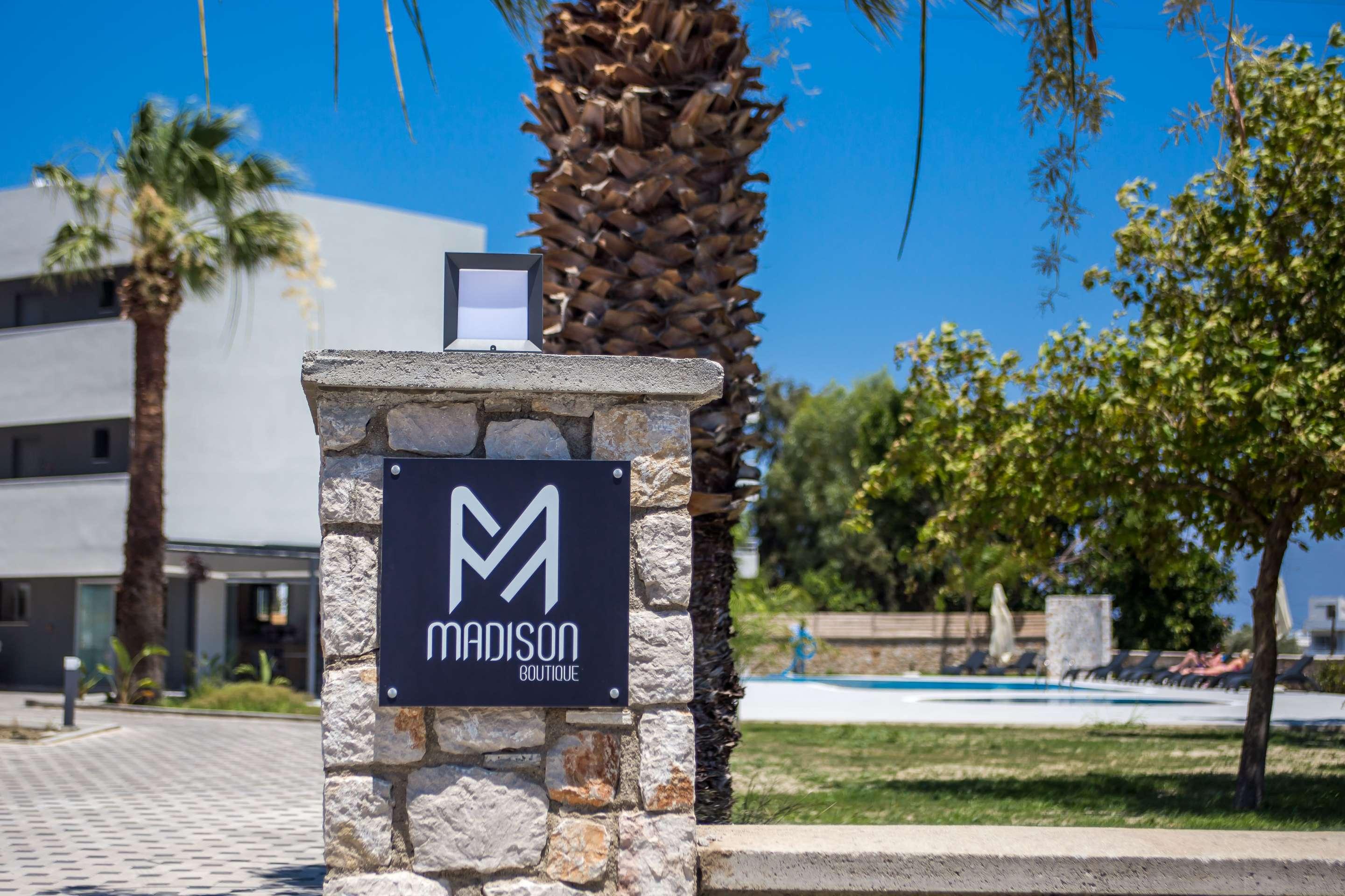 Madison Boutique, Фалираки Экстерьер фото